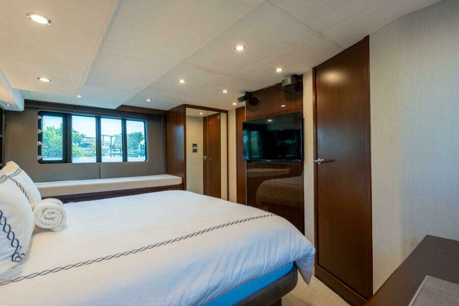 2012 Princess 64 Flybridge