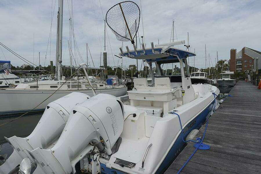 2015 Everglades 295 Center Console
