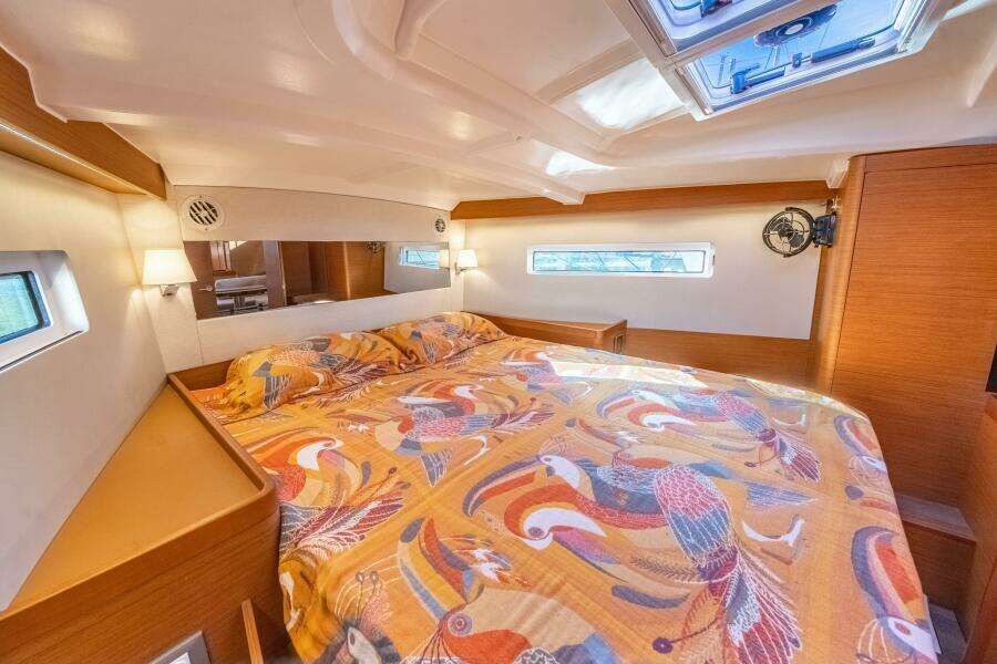 2022 Jeanneau Sun Odyssey 440