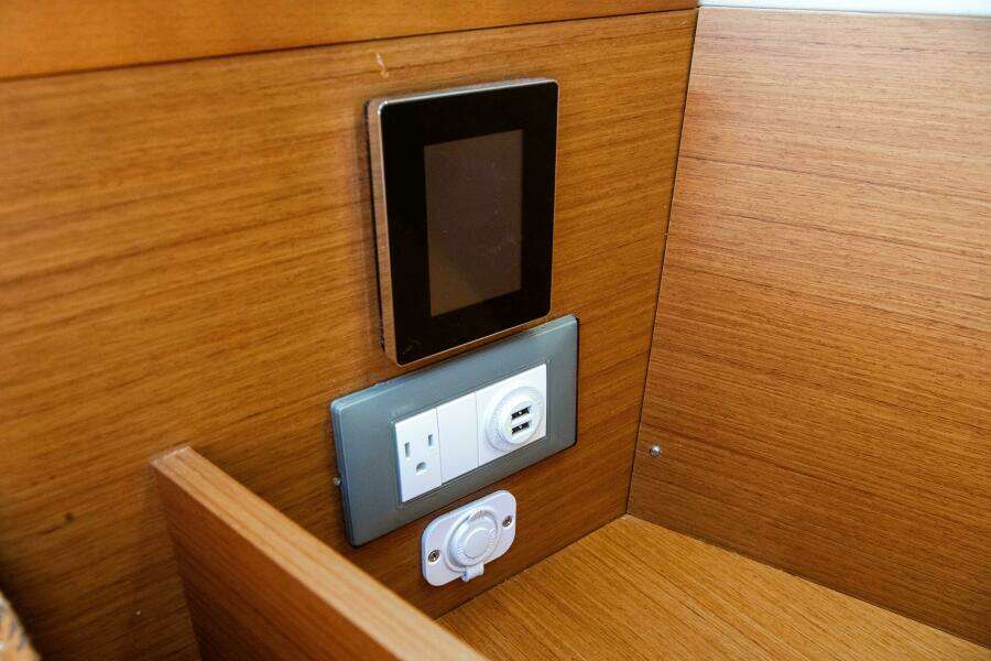 2022 Jeanneau Sun Odyssey 440