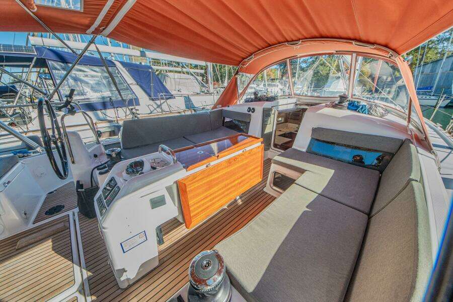 2022 Jeanneau Sun Odyssey 440