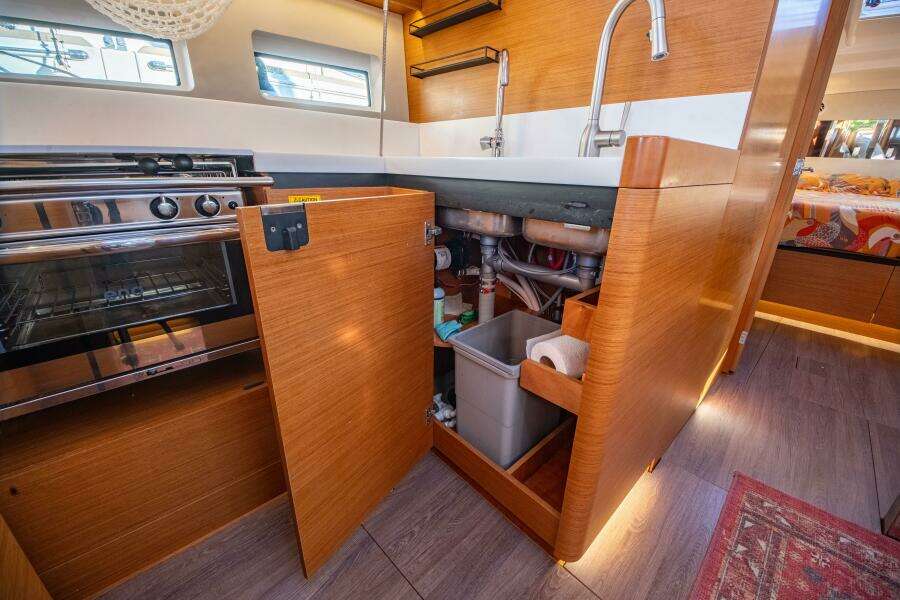 2022 Jeanneau Sun Odyssey 440