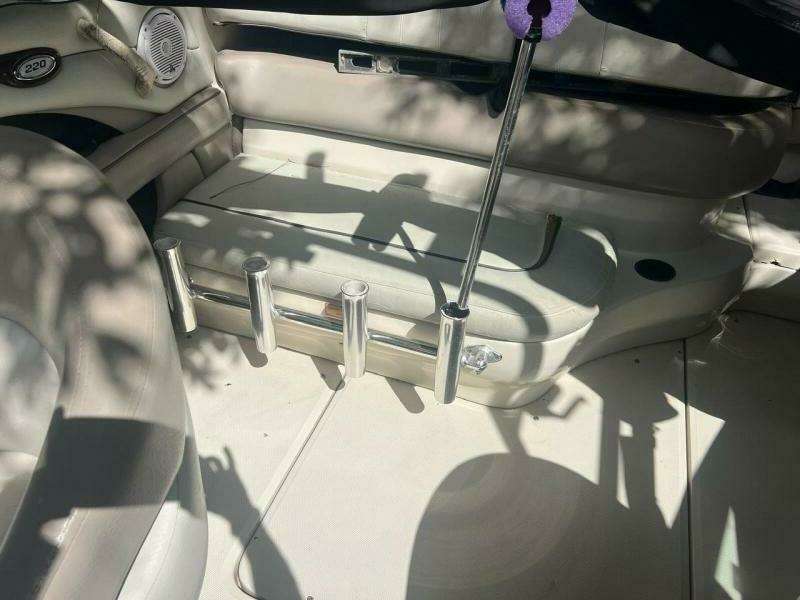 2003 Sea Ray 220 Bow Rider