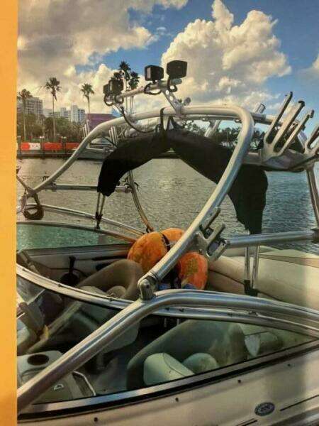 2003 Sea Ray 220 Bow Rider