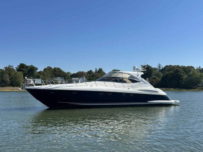 2003 Cruisers Yachts 540 Express