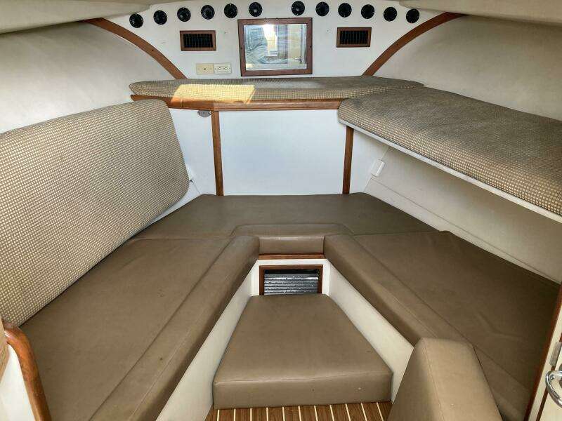 2006 Luhrs 280 Express Open