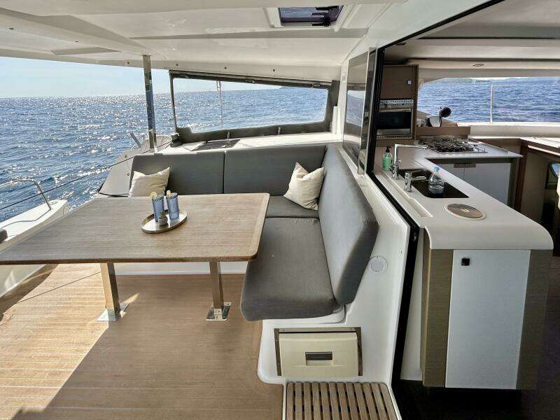 2021 Fountaine Pajot Isla 40