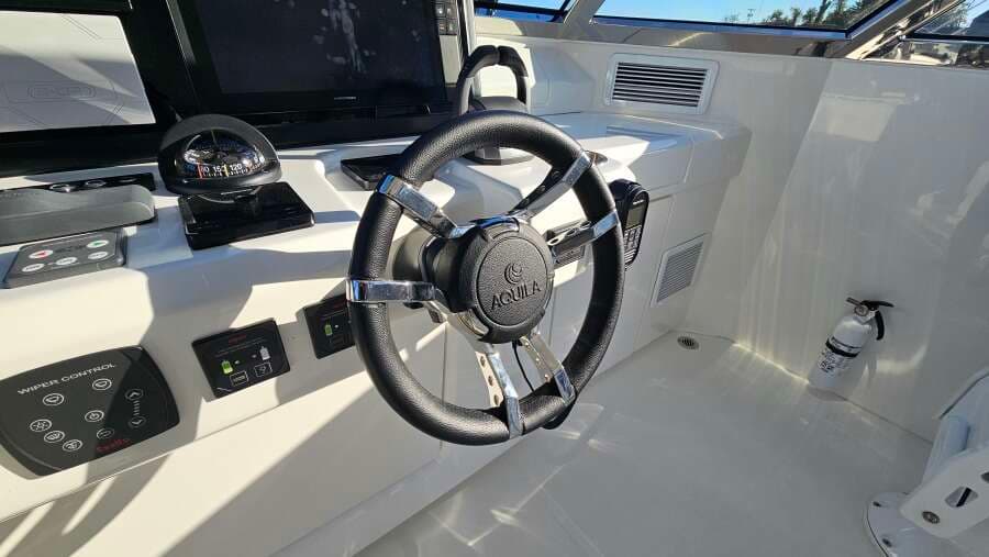 2023 Aquila 54 Yacht
