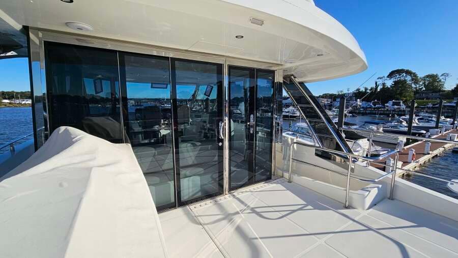 2023 Aquila 54 Yacht