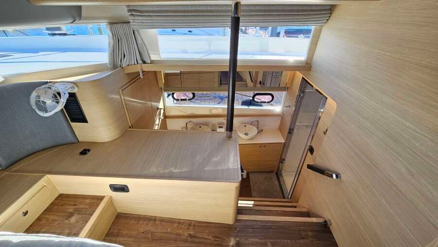 2023 Aquila 54 Yacht