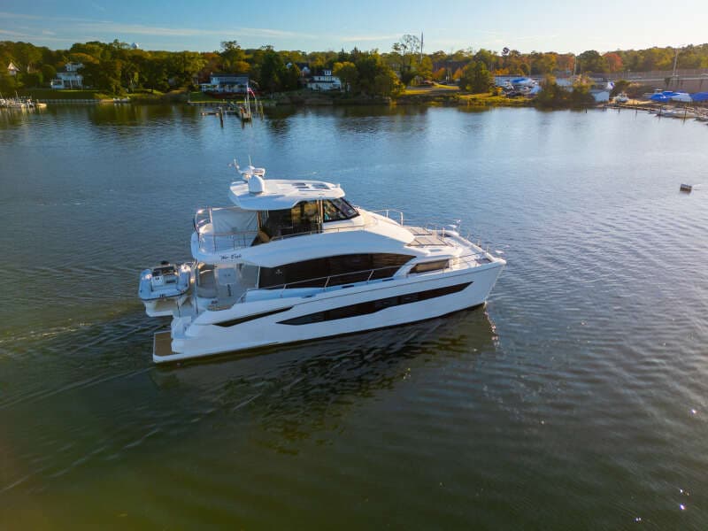 2023 Aquila 54 Yacht