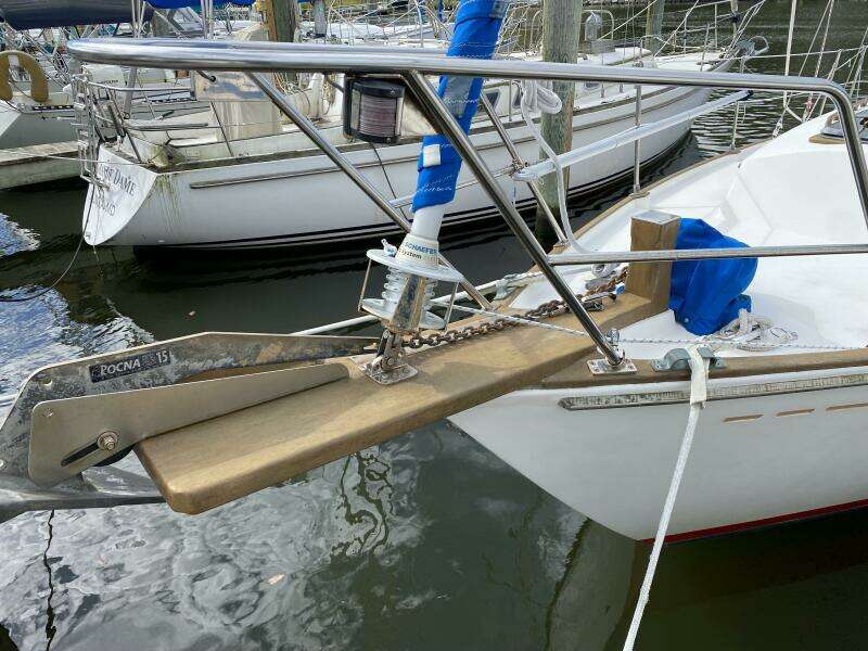 1987 Dickerson 37 aft cockpit