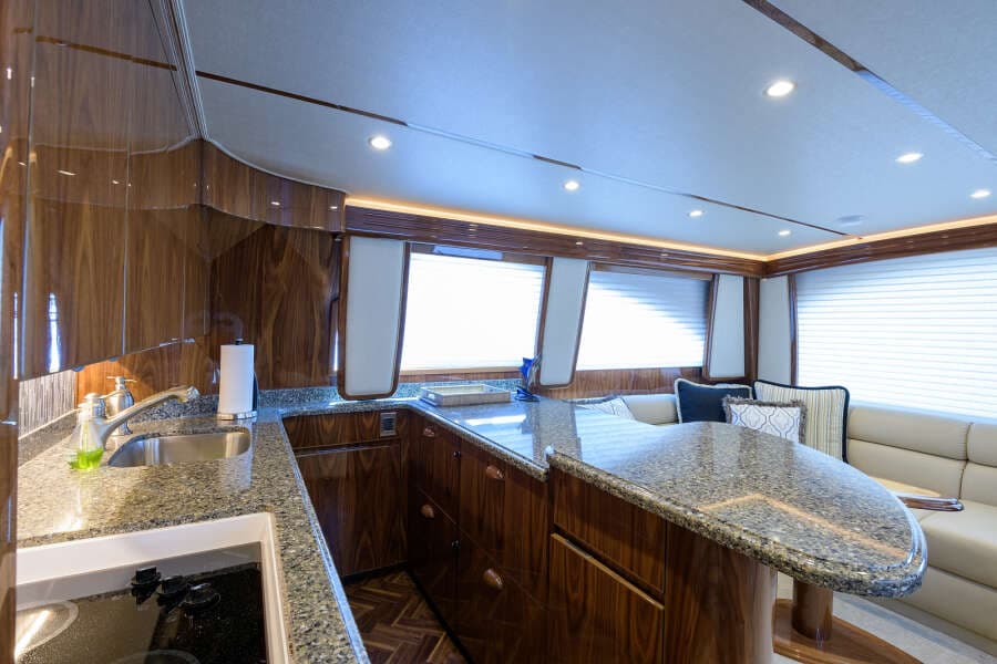 2017 48 Viking Convertible - Galley