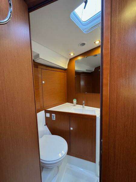 2017 Beneteau Oceanis 45