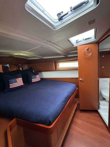 2017 Beneteau Oceanis 45