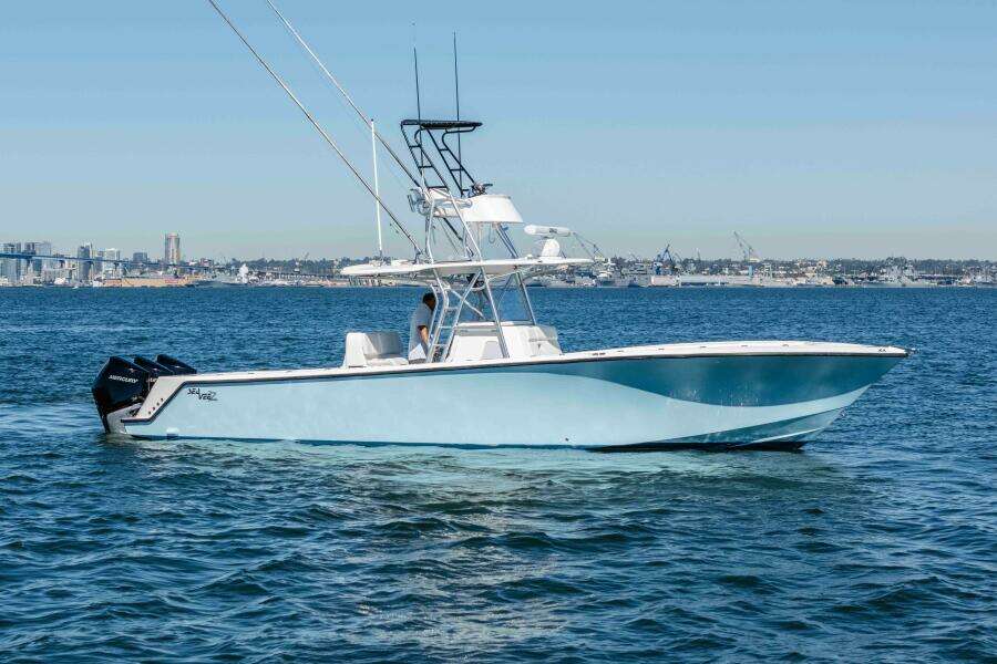  2018 SeaVee 370Z- SUSAN L