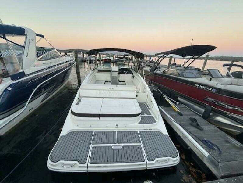 2019 Sea Ray SDX 270