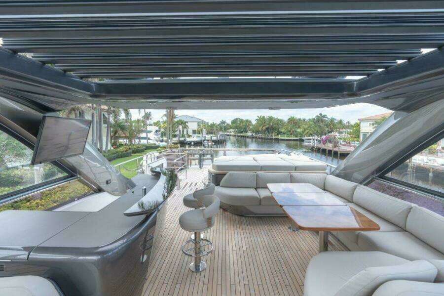 Princess 85 Kaos Aft Deck