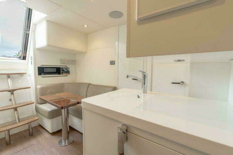 Princess 85 Kaos Crew