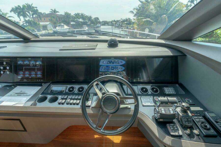 Princess 85 Kaos Helm