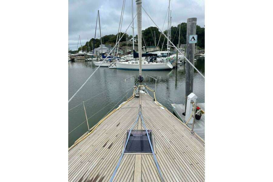 2017 Beneteau Sense 57