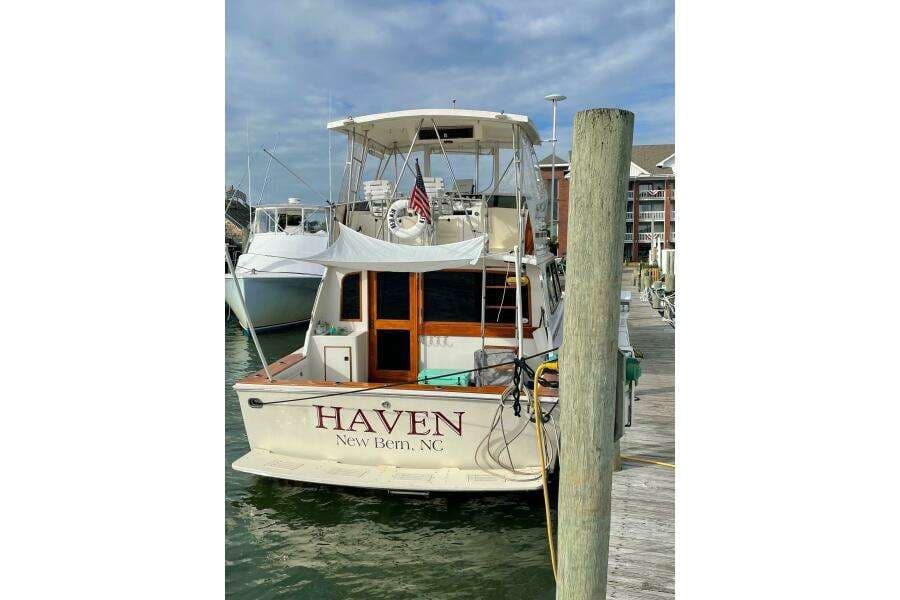 1986 Egg Harbor 37 Convertible