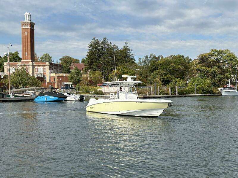 2008 Boston Whaler 320 Outrage