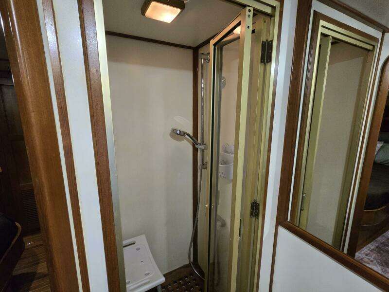 1987 Nova Marine Moorea