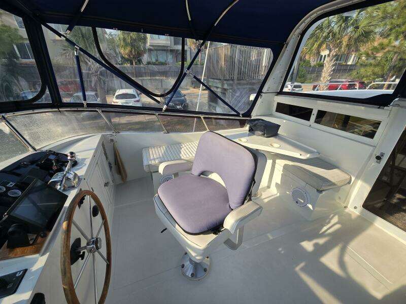 1987 Nova Marine Moorea