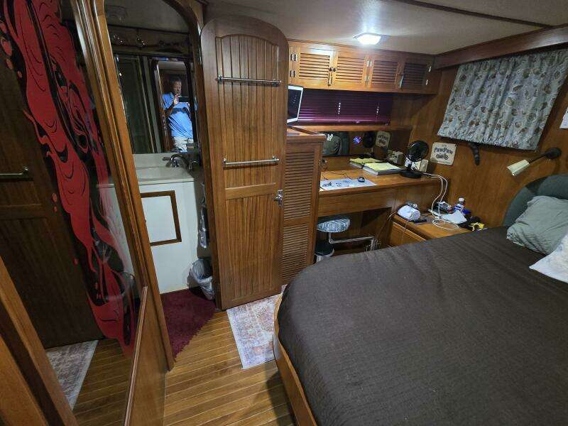 1987 Nova Marine Moorea