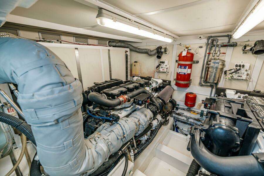 2011 Fairline 65 Squadron