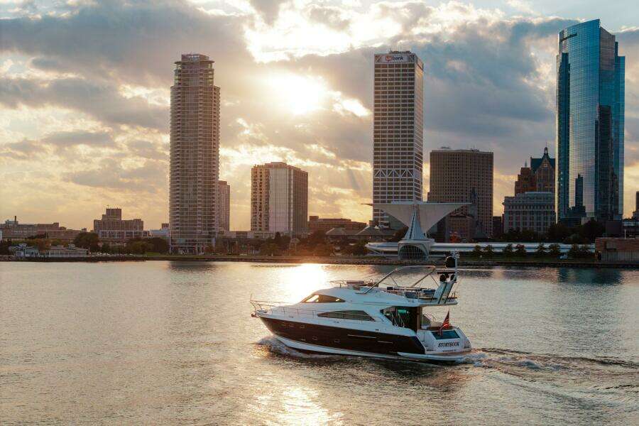 2011 Fairline 65 Squadron