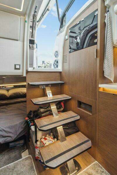 2022 Jeanneau Leader 10.5