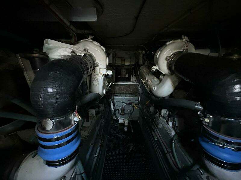 1988 Hatteras Convertible