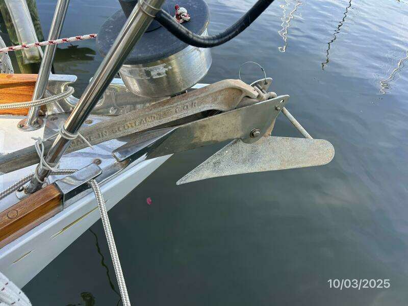 35' Bristol anchor