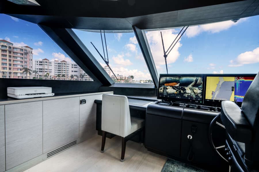 2022 Ocean Alexander 32L