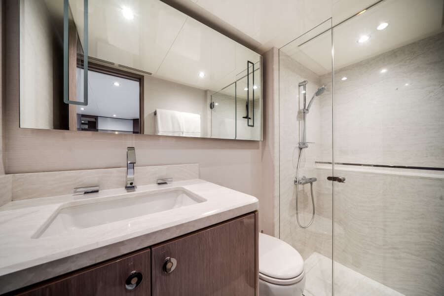 2022 Ocean Alexander 32L