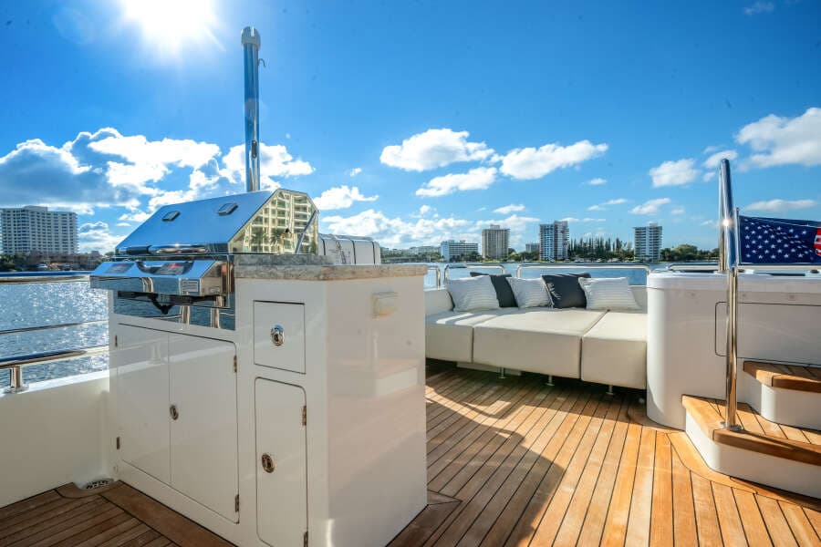 2022 Ocean Alexander 32L