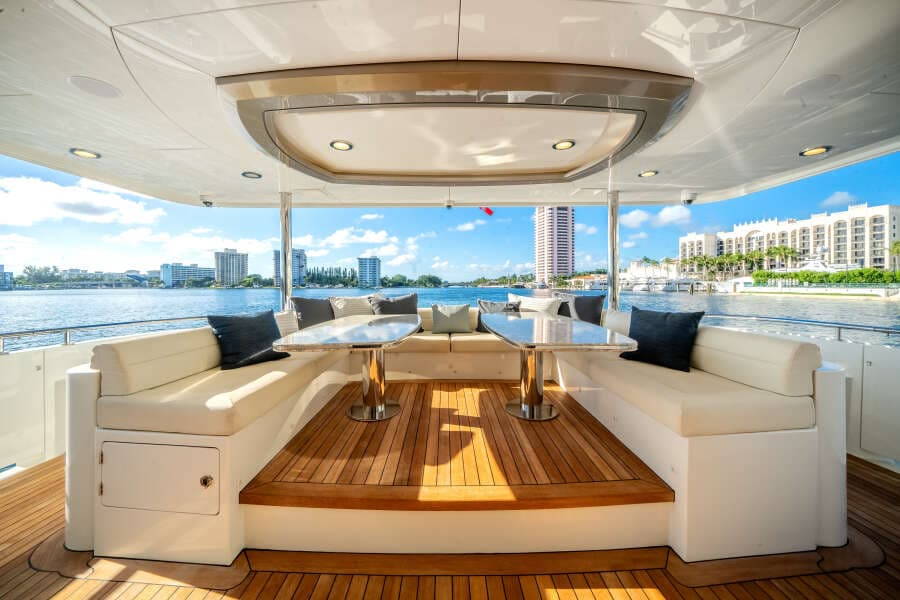 2022 Ocean Alexander 32L