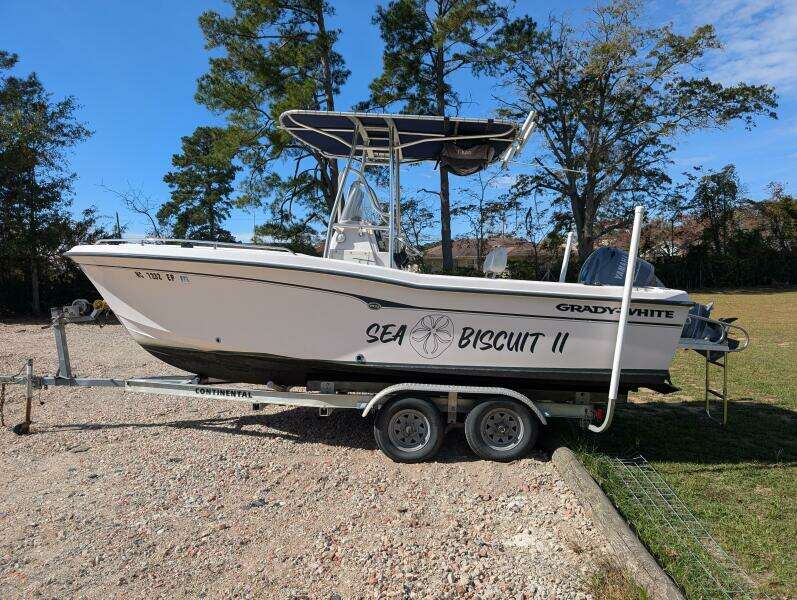 2002 Grady-White 209 Escape