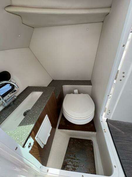 2020 Four Winns HD 240 OB