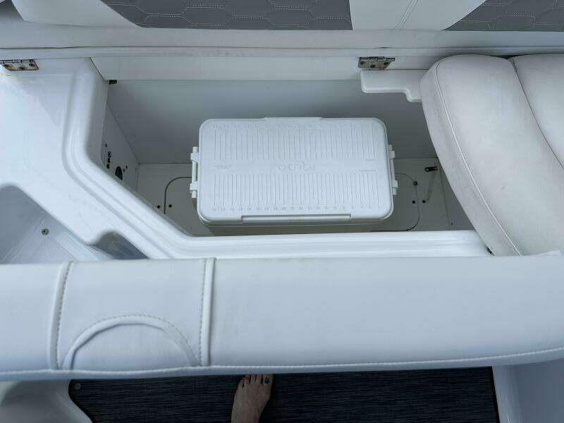 2020 Four Winns HD 240 OB