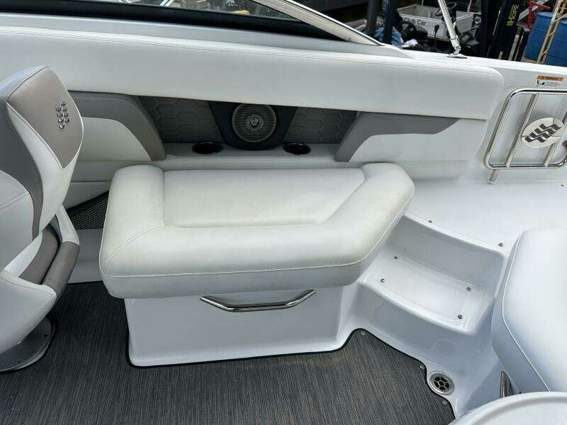 2020 Four Winns HD 240 OB