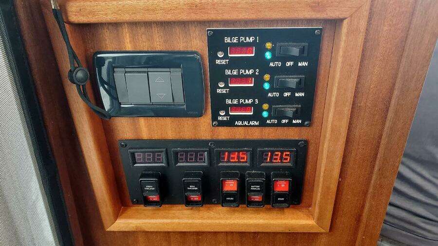 Battery and Bilge Panel