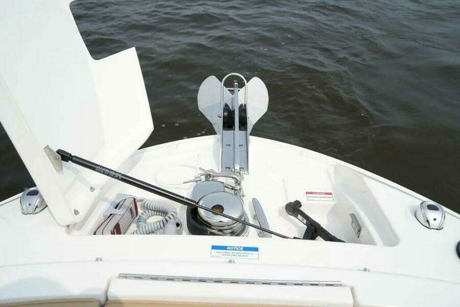 2023 Sea Ray SLX 310 Outboard