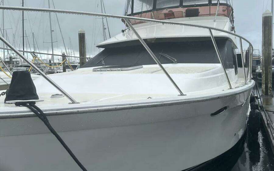1988 Ocean Alexander 42 Aft Cabin