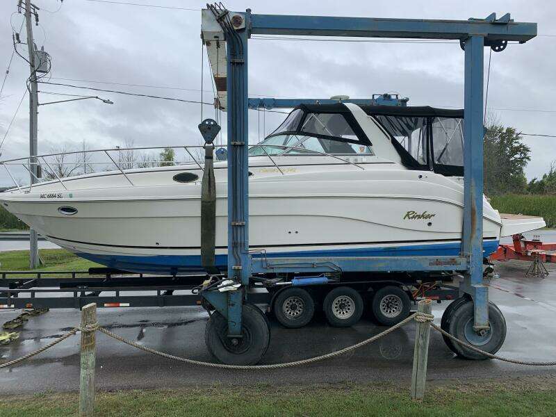 2003 Rinker 342 Fiesta Vee