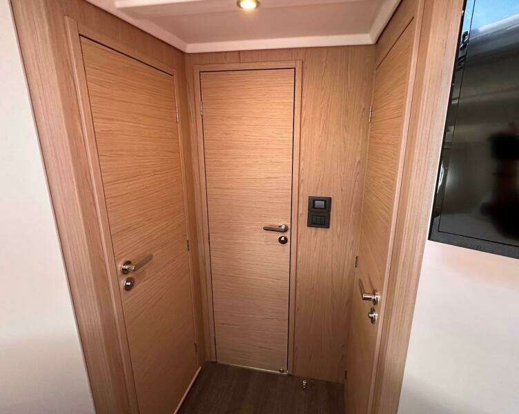 2024 Beneteau Swift Trawler 41 Sedan