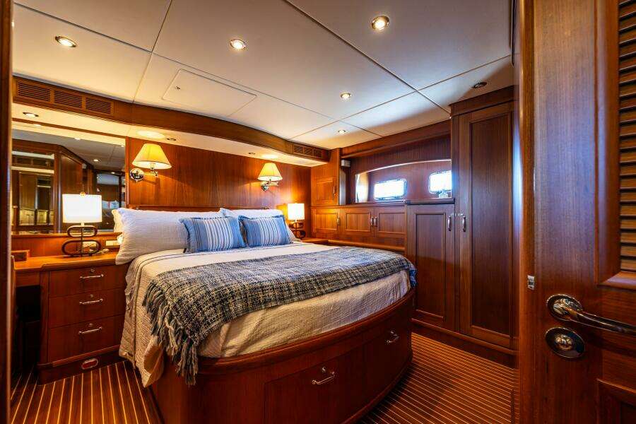 2007 Grand Banks 59 Aleutian Raised Pilothouse
