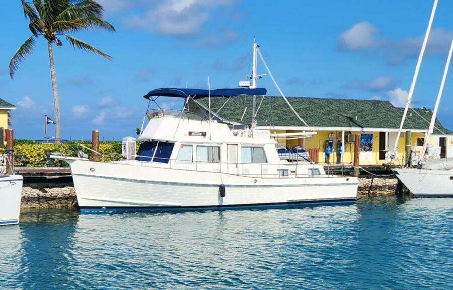 42' Grand Banks port forward profile3